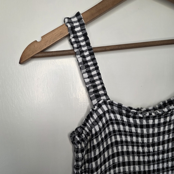 La Vie En Rose Black and White Sleeveless Jumpsuit - Picture 3 of 6